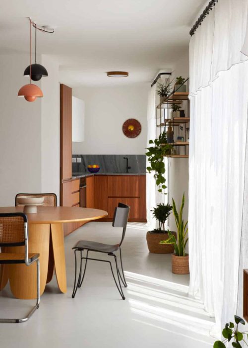 vue salle a manger pour site architecte d'intérieur, décoratrice d'intérieur, cuisine, crédence, marbre, granit, béton ciré, plan, agencement, aménagement, conseils, bois, design, Roquevaire, La Ciotat, Cassis, Aubagne, La Bouilladisse, Auriol, Marseille, Aix en Provence, Mimet, Peypin
